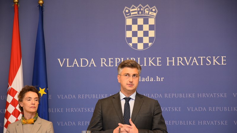 Predsjednik Vlade Plenković: Današnja arbitražna odluka Hrvatsku ni na koji način ne obvezuje i neće je primijeniti